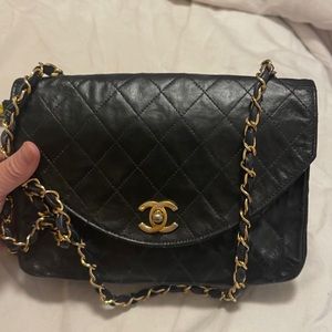 Chanel vintage used crossbody